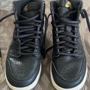 Boys L.A retro Nike air Jordan 1 black/gold 5.5